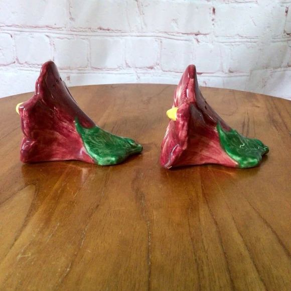 Vintage Hand Painted Flower Ceramic Salt and Pepper Shaker Pair - Picture 6 of 7